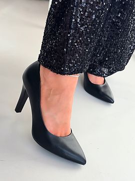 High heels Step in style  Women\'s heels by Sergio Leone are a classic that will complement any wardrobe perfectly. Made of eco-leather, they look elegant, and pointe