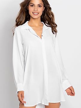 Nightshirt Momenti Per Me  Long sleeve nightgown with button closure. Loose cut shirt made of soft fabric pleasant to the touch. Polish product.