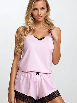 Pyjama Momenti Per Me  Women\'s pajamas with thin straps and short leg Laura in pink. Smooth shirt of loose cut with lace decoration at the neckline. An additional