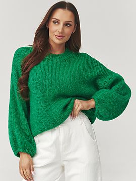 sweter Makadamia  Extremely comfortable and stylish women\'s sweater with a loose fit, perfect for cooler days. Made from soft, pleasant to the touch knitwear