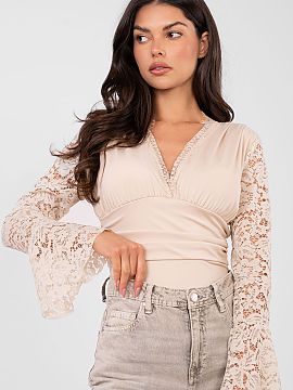 Shapewear Body Italy Moda  Elegant body made of a combination of polyester and elastane, combining comfort with refined style. A model of standard length with a V-neck