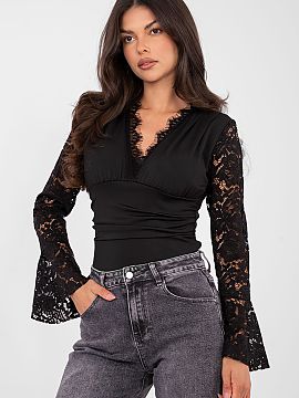 Shapewear Body Italy Moda  Elegant bodysuit made of a combination of polyester and elastane, combining comfort with refined style. A model of standard length with a sw