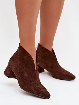 Heel boots Step in style  Elegant women\'s ankle boots made of eco suede are a stylish proposal for women who value a fashionable look and comfort. The model is set o