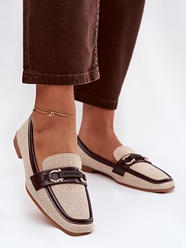 Loafers Step in style  Women\'s loafers are an elegant and versatile option, perfect for everyday wear. Set on a flat heel, they provide comfort and stability whil
