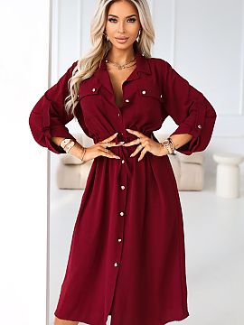 Daydress Numoco  There is a moment when you enter a room and silence speaks more than compliments. It\'s not a coincidence, it\'s a well-tailored burgundy sh