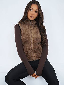 Gilet Factory Price  Stylish women\'s vest with a casual character, perfect for everyday wear. Made of soft, furry material with a dominant polyester, which ensu
