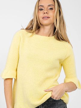Jumper Italy Moda  Casual women\'s sweater is a stylish and comfortable option for everyday wear and work. Made of a pleasant to the touch blend of acrylic, po