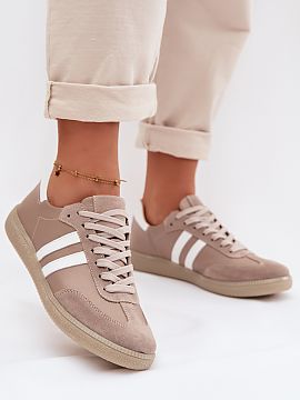 Sport Shoes Step in style  Stylish women\'s sneakers, made of natural leather. It is the perfect combination of style and comfort. Low, laced shoes go well with both c