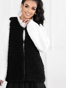 Gilet Factory Price  Fur sheepskin vest is a stylish and practical choice for the autumn/winter season, perfect for everyday casual styling. Made of soft, pleasa