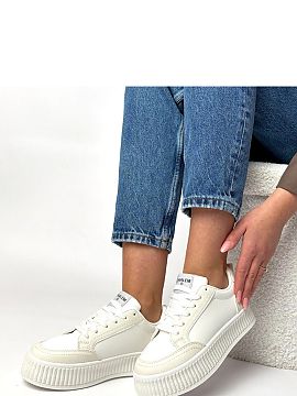 Sports footwear Solea  Sports shoes are practical and fashionable footwear perfect for everyday use. Made from durable eco-friendly leather, they combine aesthetic