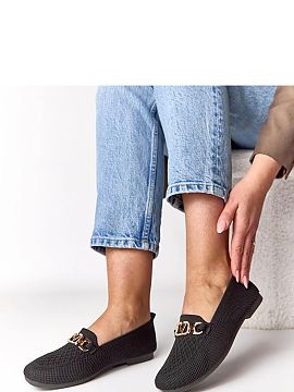 Mocassin Solea  Loafers with a gold ornament are stylish and comfortable footwear perfect for everyday wear. Made of high-quality fabric, they are light and