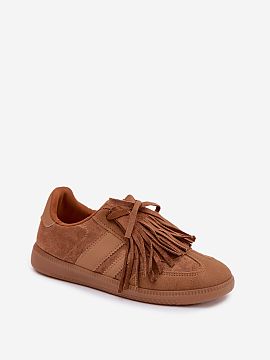 Sports footwear Step in style