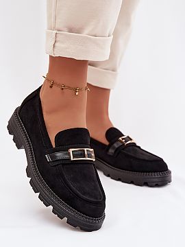 Mocassin Step in style  Elegant women\'s moccasins made of eco suede are a combination of classic style and comfort. The front of the shoe is adorned with a subtle 