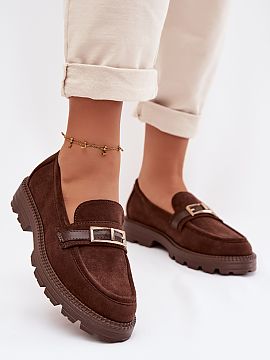 Mocassin Step in style  Elegant women\'s moccasins made of eco-suede are a combination of classic style and comfort. The front of the shoe is adorned with a subtle 