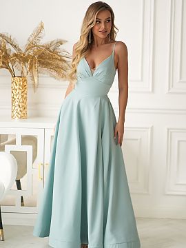 Long dress Bicotone  Dress with a ballroom character, made of soft material. The wide, elegantly falling bottom gives it a luxurious look, and the hidden pockets