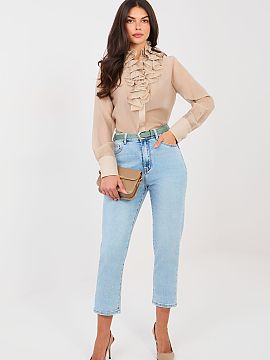 Jeans Factory Price  Stylish women\'s mom jeans are a timeless proposition for women who value comfort and a fashionable, casual look. The model with a high wais