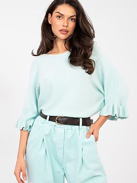 Jumper Italy Moda  Elegant women\'s sweater of standard length, perfect for both everyday wear and more special occasions. Made of high-quality blend of viscos