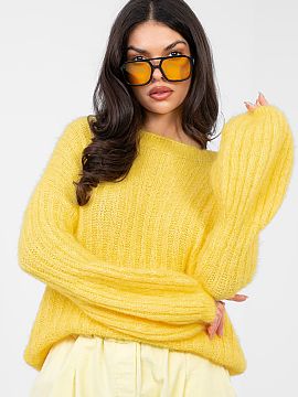 Jumper Italy Moda  An elegant women\'s sweater with a casual character, which will work well both in everyday life and at work. A model of standard length with