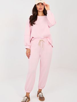 Set Italy Moda  Stylish tracksuit set in a casual version is the perfect proposal for everyday stylizations. The smooth pattern gives it a universal charact