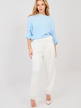 Tracksuit trousers Italy Moda  Elegant jogger pants are a combination of comfort and stylish finish. The model with long legs finished with ribbing fits perfectly on the s