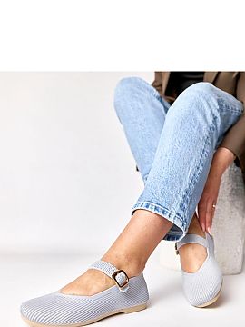 Balerinki Solea  Elegant ballet flats with a strap fastening are a subtle and feminine option for everyday wear and special occasions. Made of lightweight, p