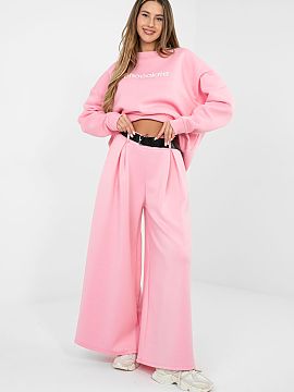 Tracksuit trousers Rue Paris  Elegant palazzo-style sweatpants are a combination of comfort and elegance in a modern edition. Made of a high-quality blend of viscose, pol