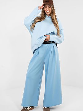 Tracksuit trousers Rue Paris  Elegant palazzo-style sweatpants are a combination of comfort and style in a modern edition. Made of high-quality blend of viscose, polyeste