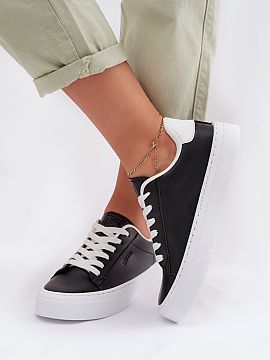 Sport Shoes Step in style  Women\'s sneakers from Big Star are a combination of minimalist style with functionality. Made of ecological leather, they look modern and a