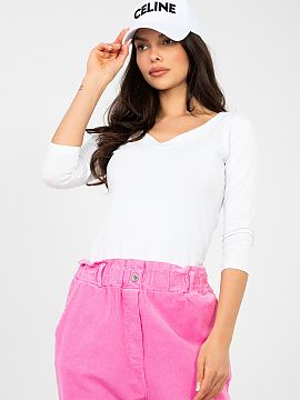 Bluzka Rue Paris  Stylish and comfortable everyday blouse with a fitted cut, which beautifully emphasizes the silhouette, providing full comfort while wearing