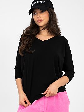 Blouse Rue Paris  Universal everyday blouse with a timeless, smooth pattern that will work perfectly in any wardrobe. Made of high-quality cotton with elastan