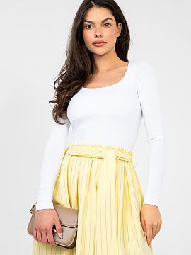 Blouse Rue Paris  Classic basic blouse with a fitted cut is a must-have in every wardrobe. Perfect for everyday wear, it will work great in casual stylings, b