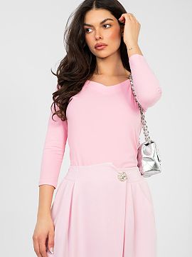 Blouse Rue Paris  Stylish and comfortable everyday blouse with a fitted cut, which beautifully emphasizes the silhouette, providing full comfort while wearing