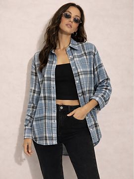 Long sleeve shirt Roco Fashion  The shirt in a loose, slightly loose cut amazes with a fashionable check pattern, a classic collar, and careful finishing, which ensures com