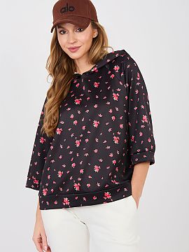 Sweatshirt Italy Moda  A casual women\'s sweatshirt of standard length is the perfect choice for everyday wear. It features a feminine floral print that adds fresh