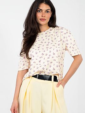 Bluzka Italy Moda  An elegant everyday blouse is the perfect combination of comfort and feminine style. It will work well both for everyday wear and for work, 