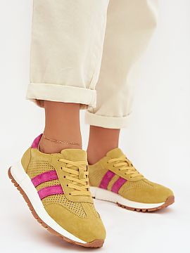 Sports footwear Step in style  Women\'s sneakers made of natural suede are a combination of comfort and timeless style. Two straps placed on the sides emphasize their fash