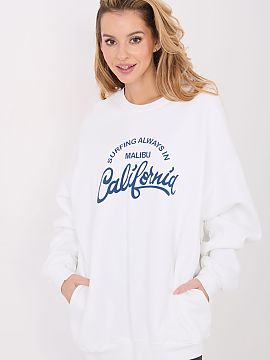 Sweatshirt Factory Price  Stylish women\'s sweatshirt with an elongated cut is the perfect choice for women who appreciate comfort and a fashionable look. The dominan