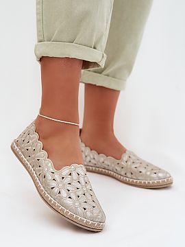 Balerinki Step in style  Women\'s ballet flats made of textile material in a floral pattern. These shoes are the perfect choice for the spring-summer season! Insole 