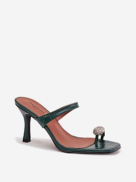 Heeled sandals Step in style