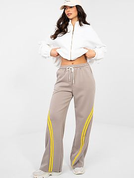 Sweatpants Rue Paris  Women\'s sweatpants are a comfortable and stylish option for everyday wear, perfect for women who value comfort and a trendy, casual look. T