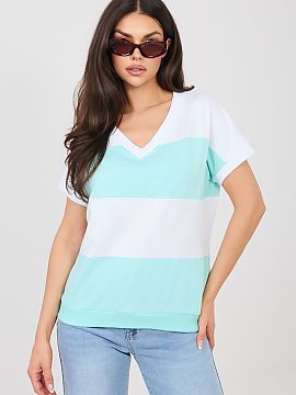 Bluzka Relevance  Stylish women\'s blouse in a casual version, perfect for everyday wear. The model of standard length has short sleeves and a feminine V-neck