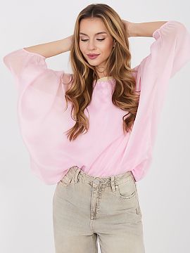 Bluzka Italy Moda  Elegant blouse of standard length, perfect for work and formal occasions, combining stylish look with comfort. The model made of a blend of 