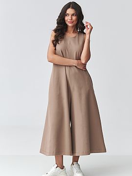 Suit Makadamia  Unique women\'s jumpsuit that combines minimalism, comfort, and timeless elegance. This long jumpsuit with wide legs is the perfect choice f