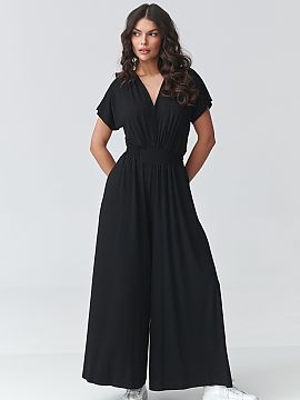 Suit Makadamia  A modern women\'s jumpsuit with wide legs is a perfect choice for women who appreciate style and comfort in one. The loose, flowing cut beau