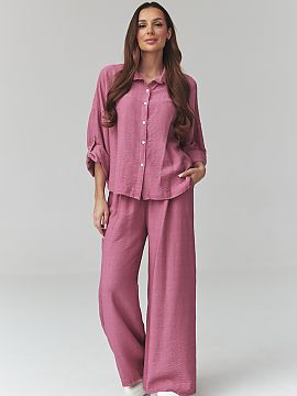 Complete Makadamia  Stylish women\'s set in fashionable shades is the perfect proposal for spring and summer. The set consists of a loose shirt buttoned up and 