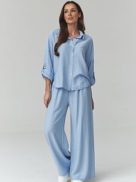 Complete Makadamia  Stylish women\'s set in fashionable shades is the perfect proposal for spring and summer. The set consists of a loose shirt buttoned up and 