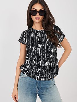 Bluzka Sublevel  Stylish everyday blouse is the perfect choice for women who value comfort and a fashionable look in their daily stylizations. Thanks to its 