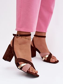 Heeled sandals Step in style  
