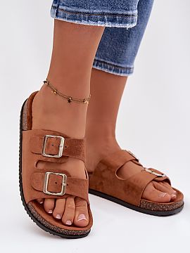 Slippers Step in style  