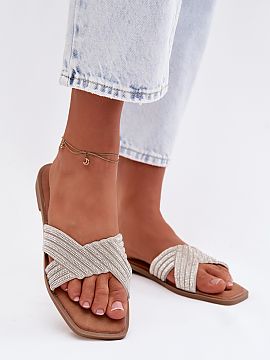 Slippers Step in style  